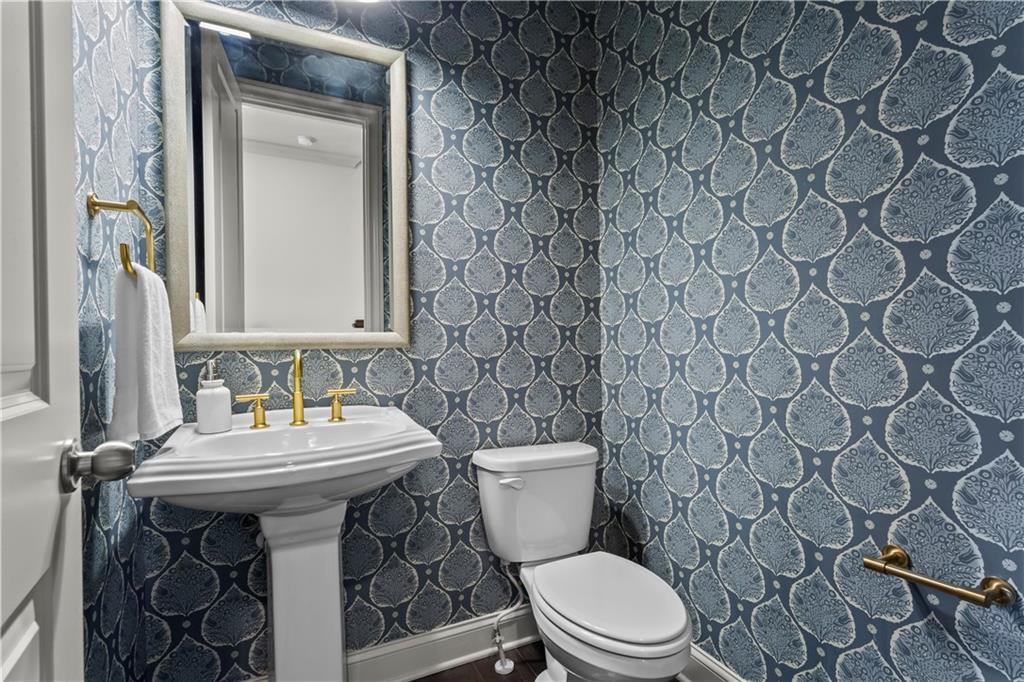 1892 Skyfall Circle NE