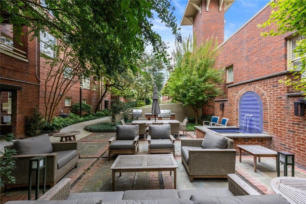 266 11th Street NE Unit 203