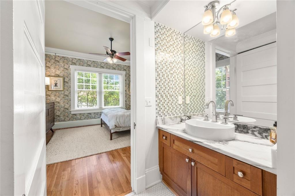 266 11th Street NE Unit 203