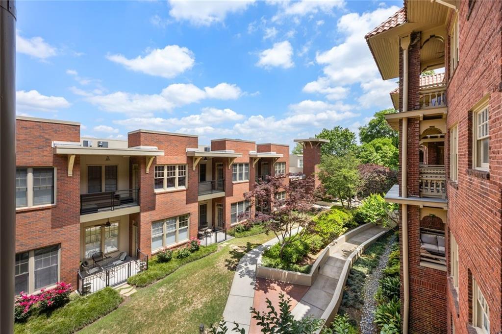 266 11th Street NE Unit 203