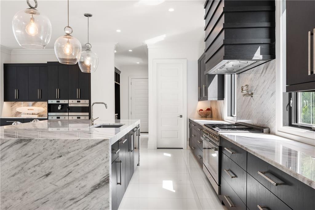 1105 Moores Mill Road NW