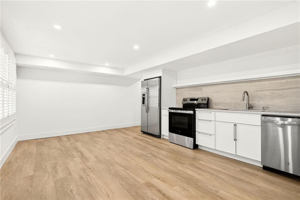 2603 Kings Lake Court NE