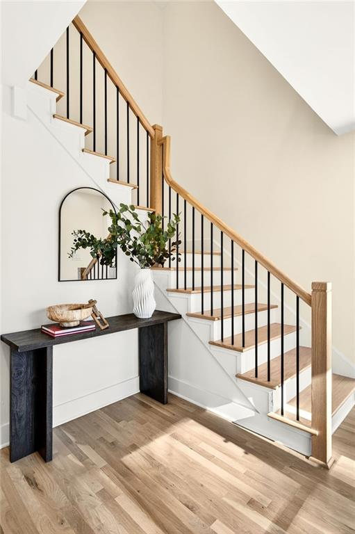 2603 Kings Lake Court NE