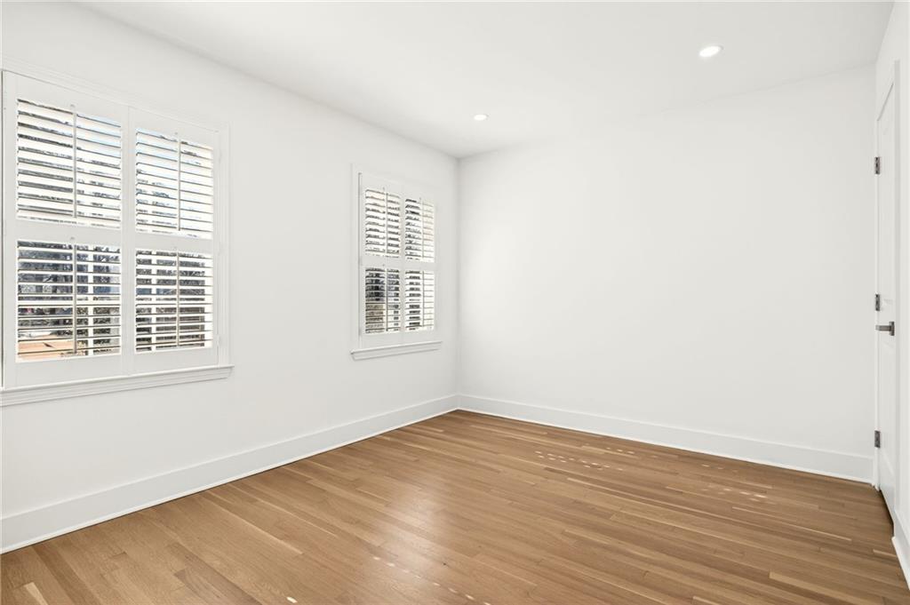 2603 Kings Lake Court NE