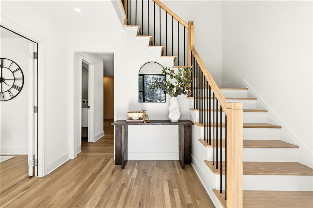 2603 Kings Lake Court NE