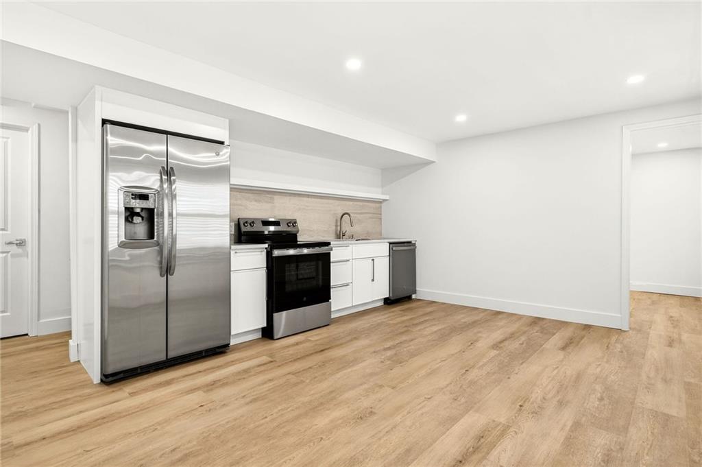 2603 Kings Lake Court NE