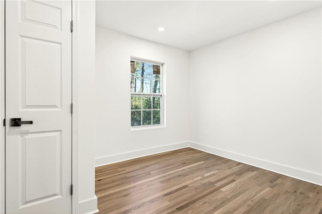 2603 Kings Lake Court NE