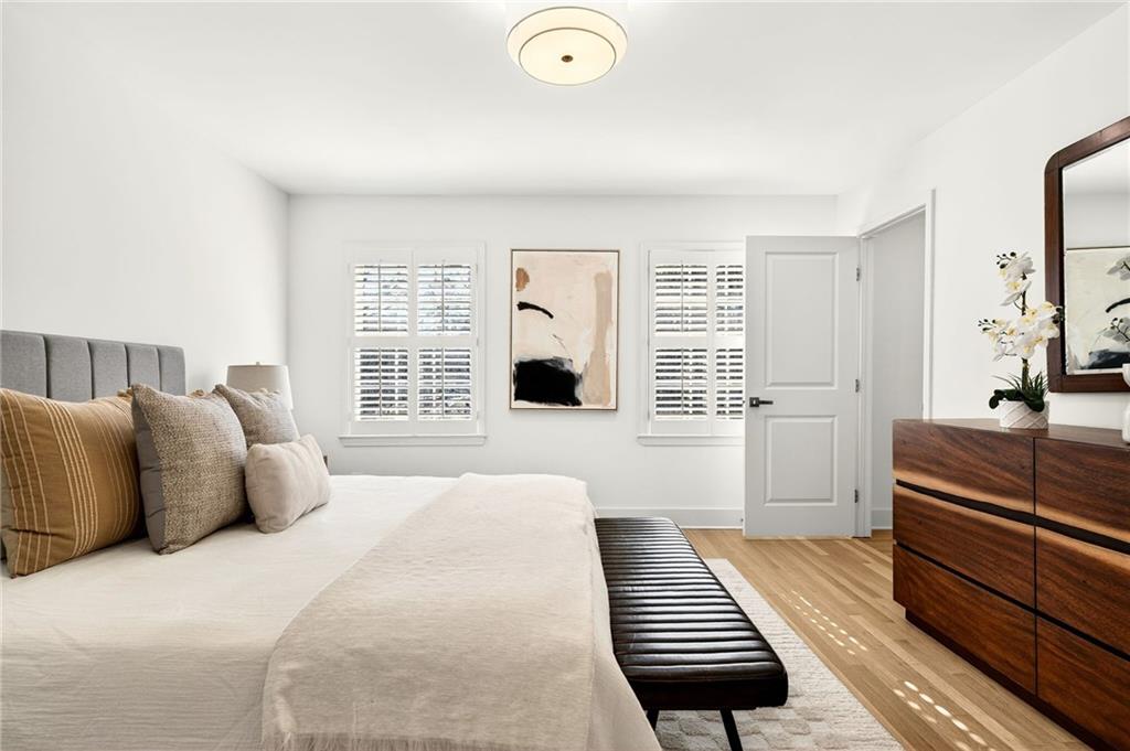 2603 Kings Lake Court NE