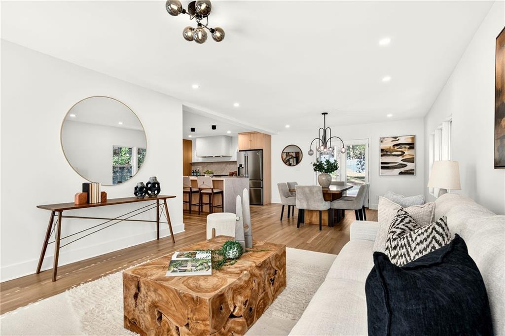 2603 Kings Lake Court NE