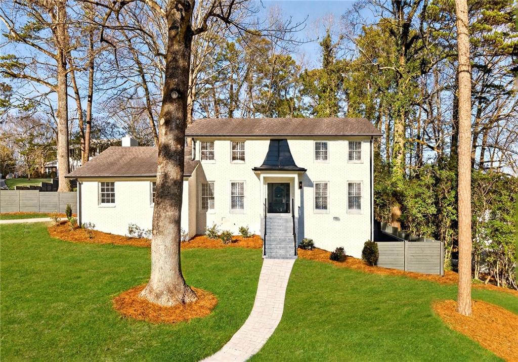 2603 Kings Lake Court NE