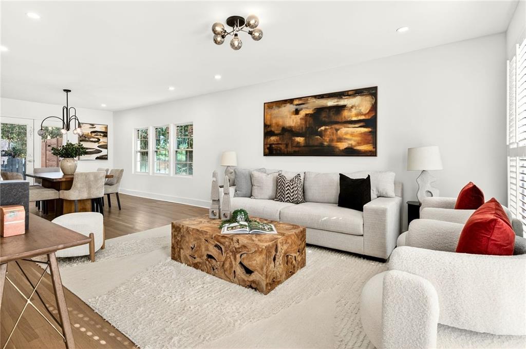 2603 Kings Lake Court NE