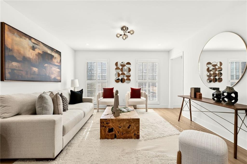 2603 Kings Lake Court NE