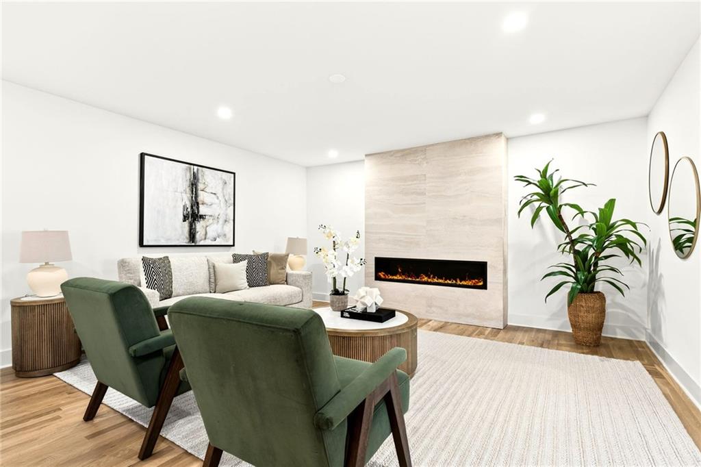 2603 Kings Lake Court NE