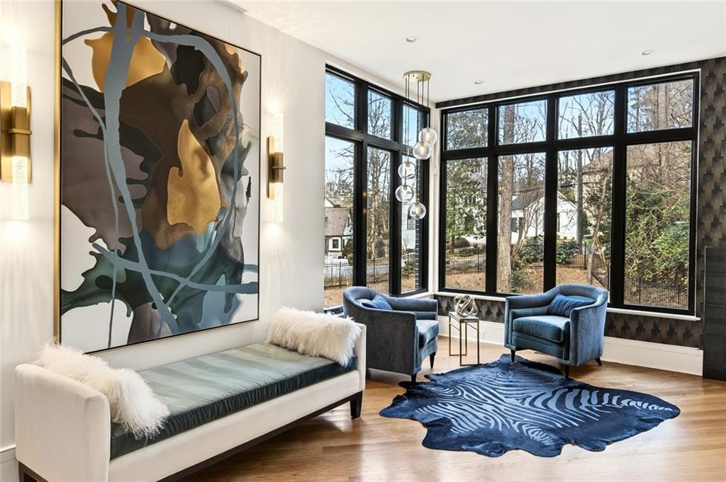 345 Pinecrest Road NE