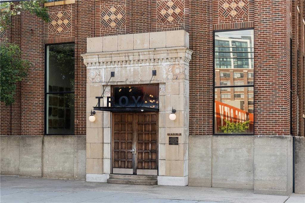 650 Glen Iris Drive NE Unit 7