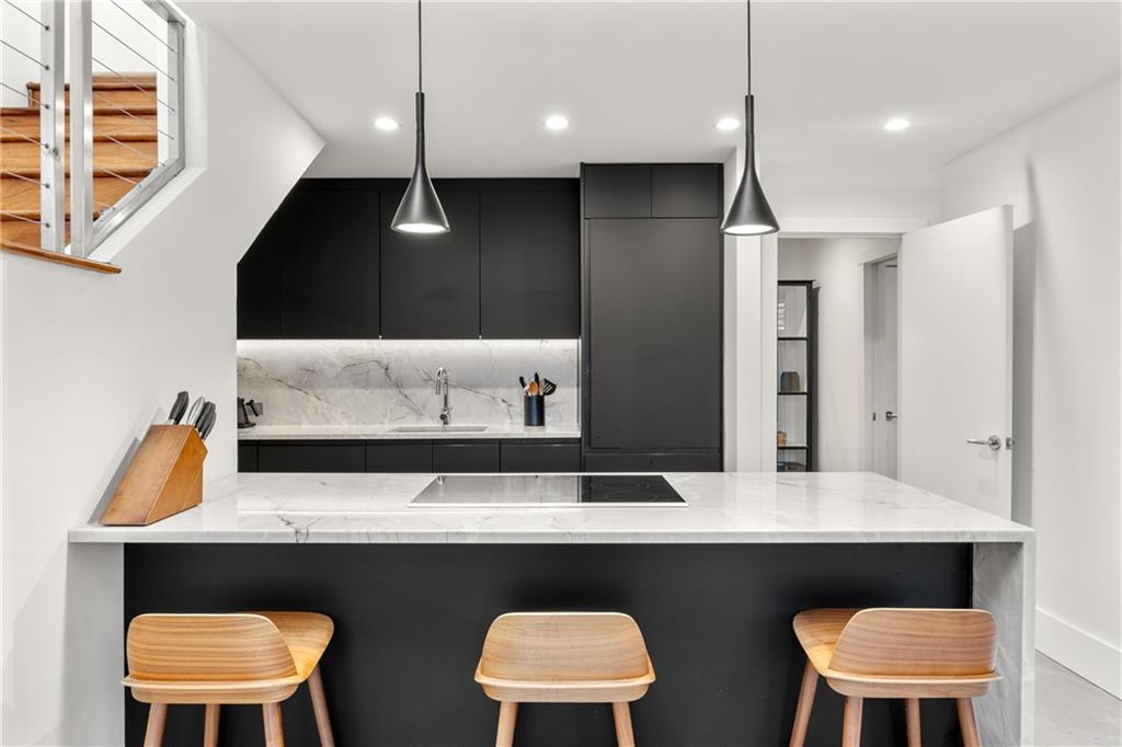 650 Glen Iris Drive NE Unit 7