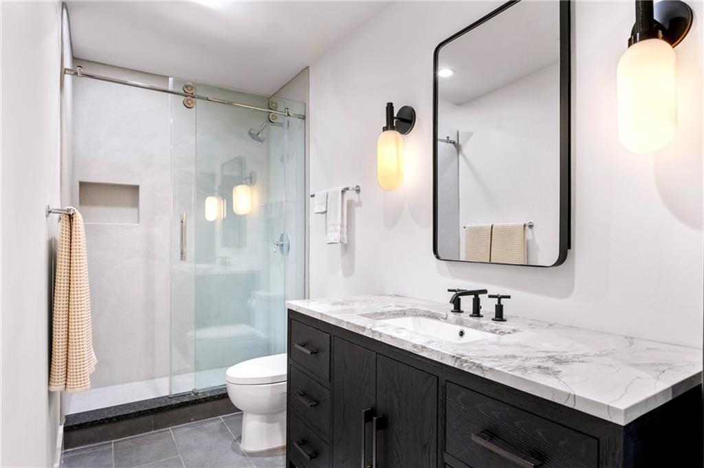 650 Glen Iris Drive NE Unit 7