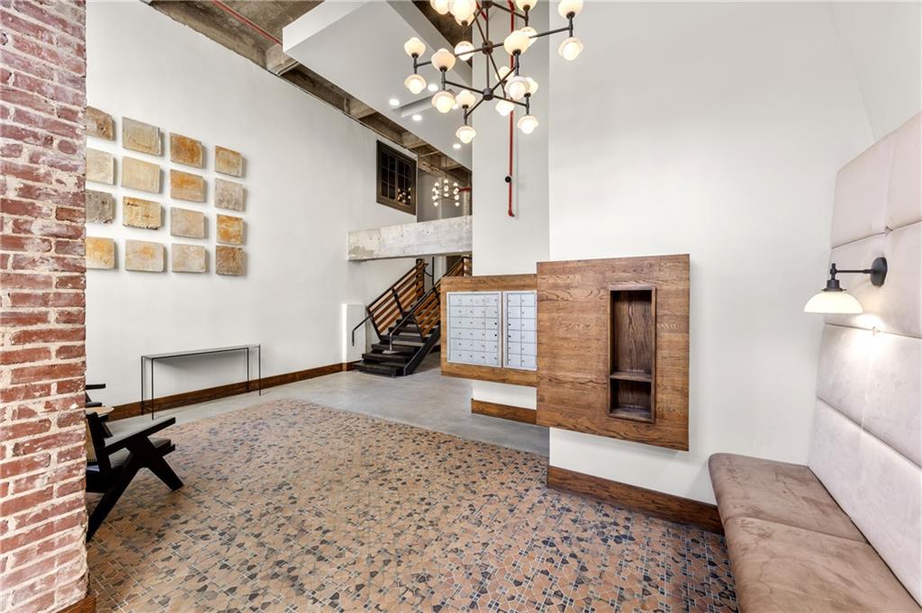 650 Glen Iris Drive NE Unit 7