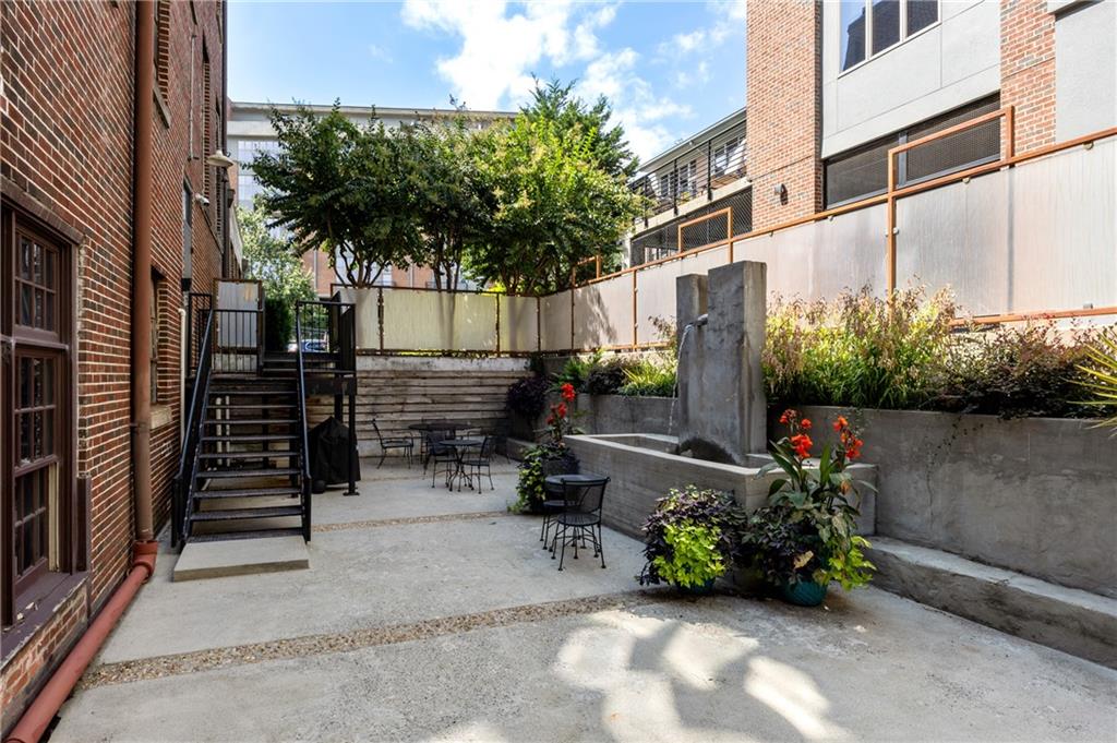 650 Glen Iris Drive NE Unit 7