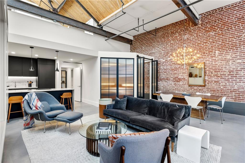 650 Glen Iris Drive NE Unit 7