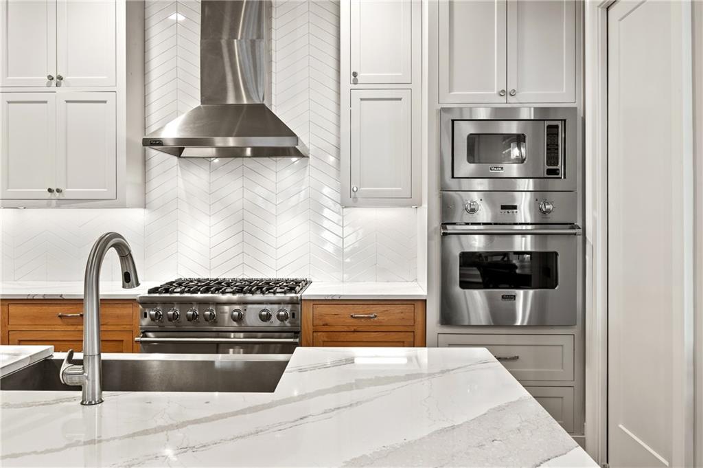 1890 Ridgewood Drive NE