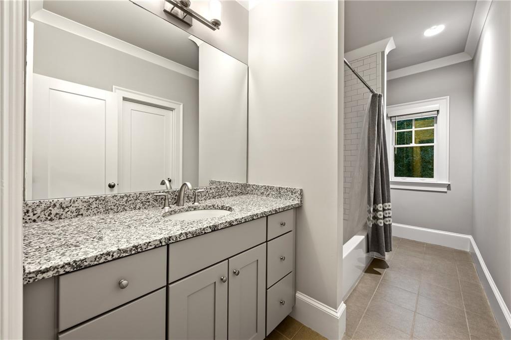 1890 Ridgewood Drive NE