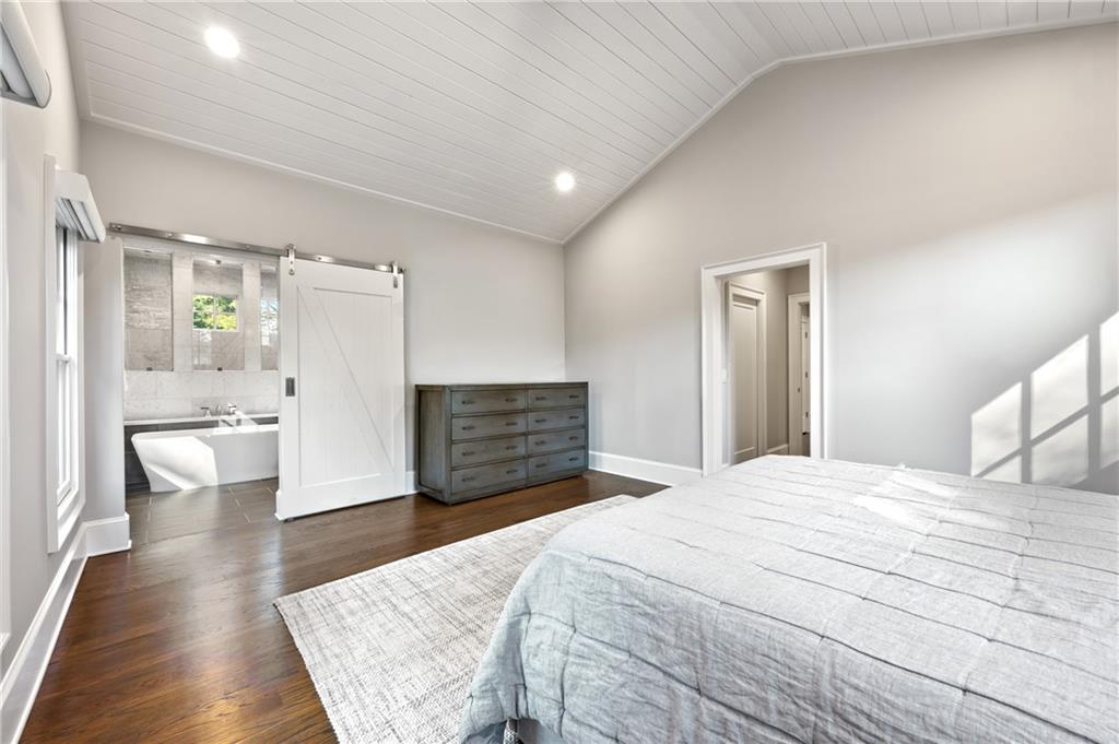 1890 Ridgewood Drive NE