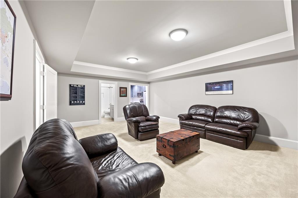 1890 Ridgewood Drive NE