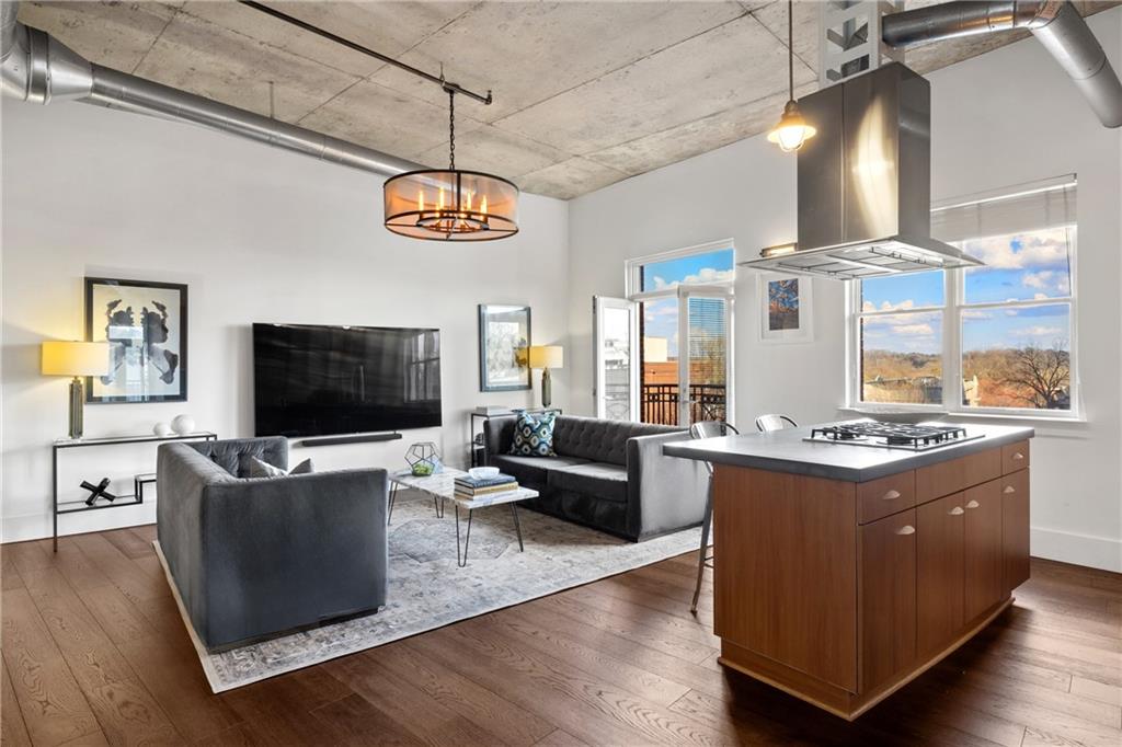 206 11th Street NE Unit 604