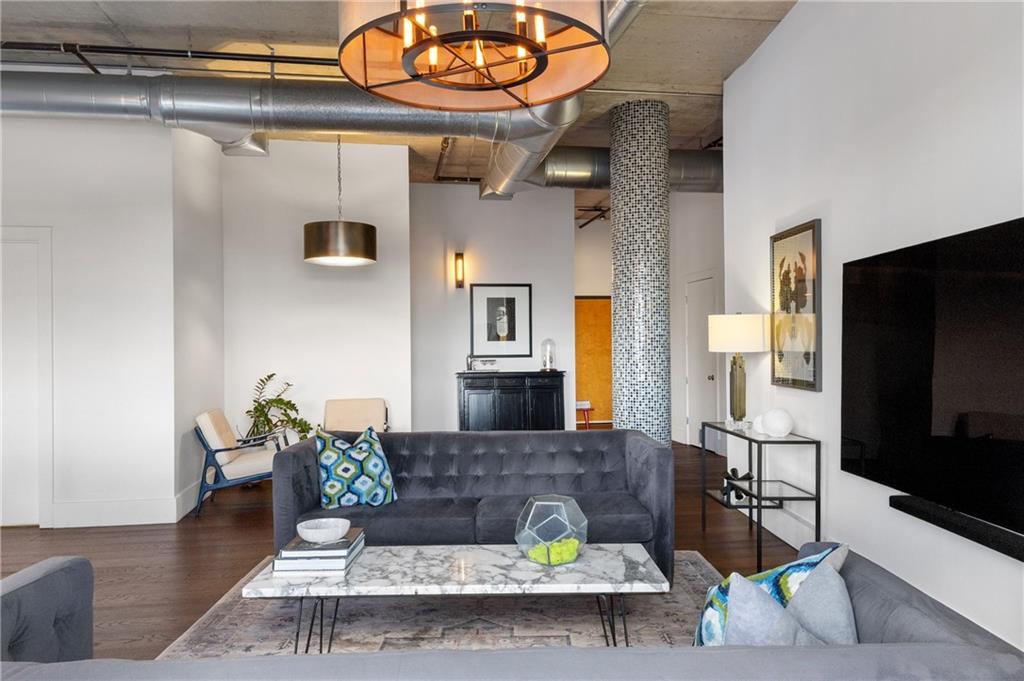 206 11th Street NE Unit 604