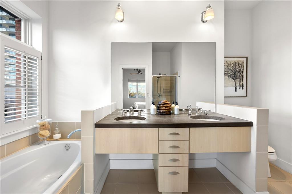 206 11th Street NE Unit 604