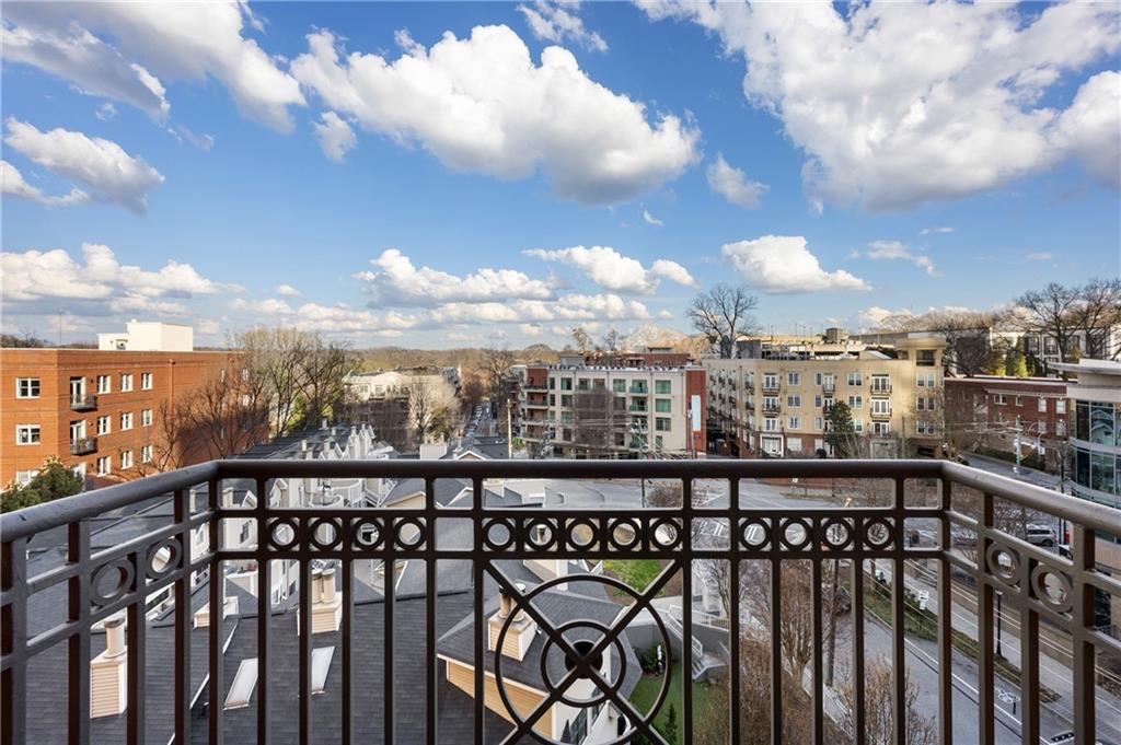 206 11th Street NE Unit 604