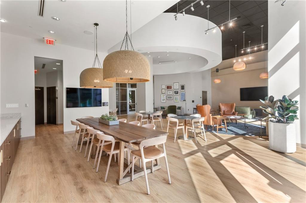 1080 Peachtree Street NE Unit 2702