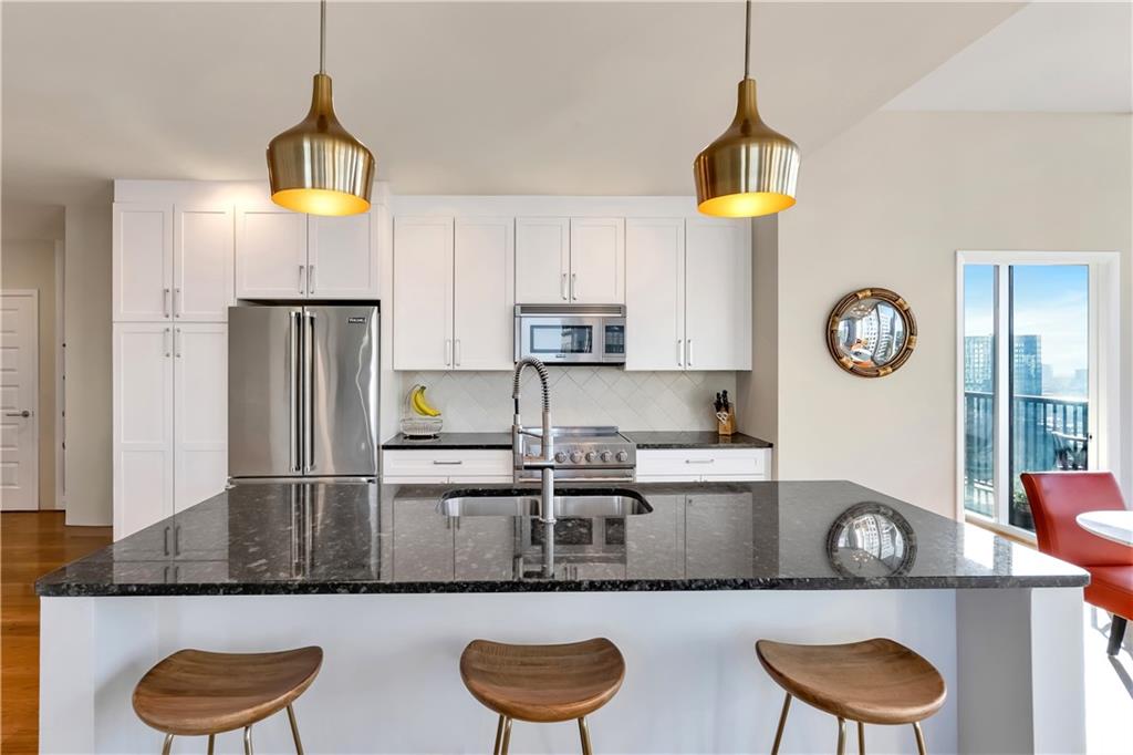 1080 Peachtree Street NE Unit 2702