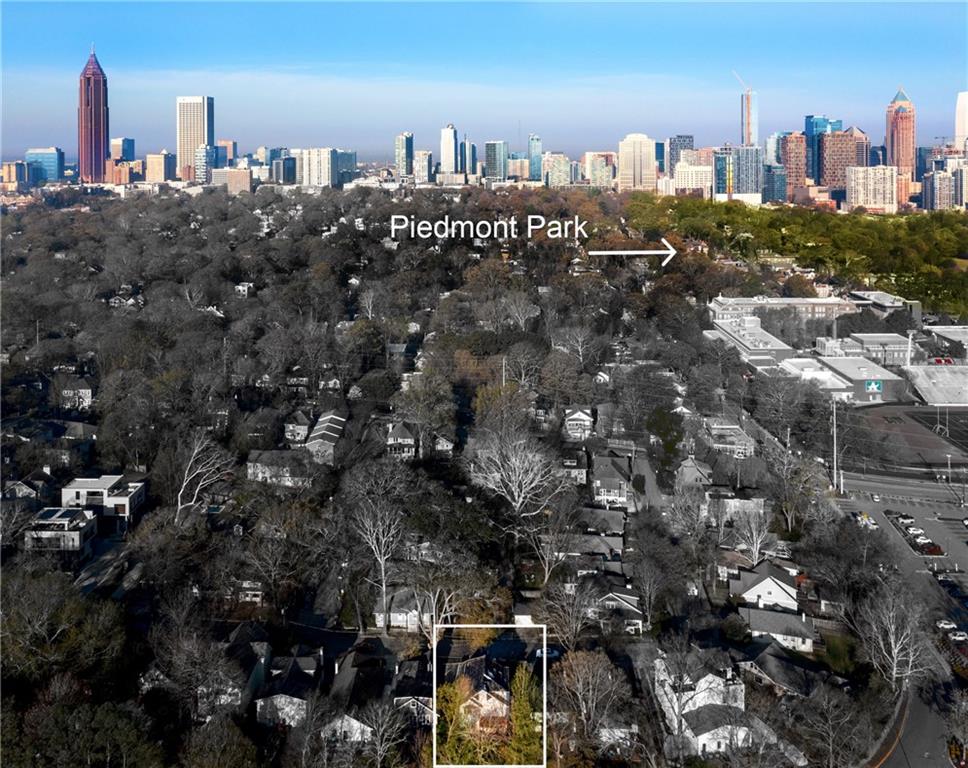 873 Monroe Circle NE