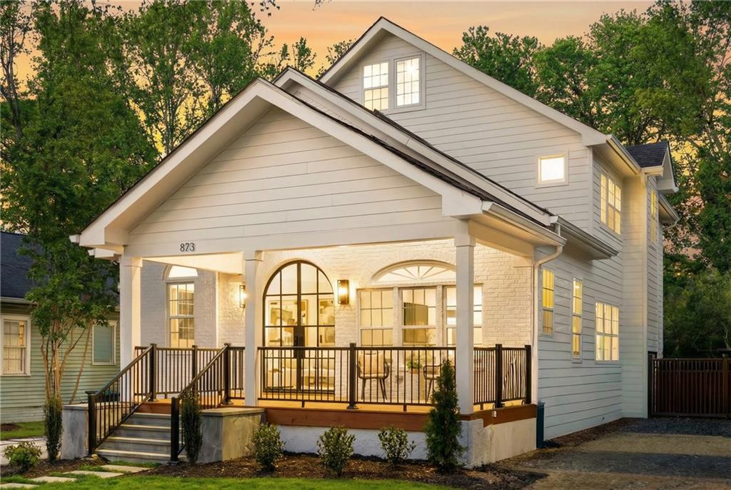 873 Monroe Circle NE