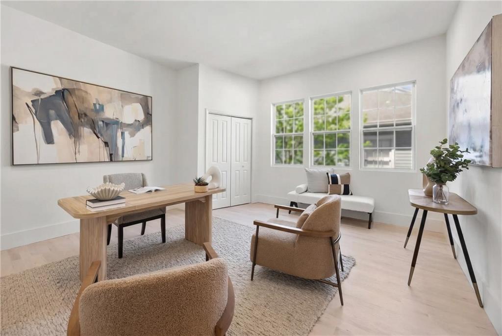 873 Monroe Circle NE