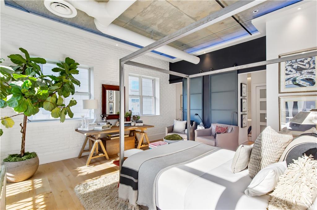 206 11th Street NE #502