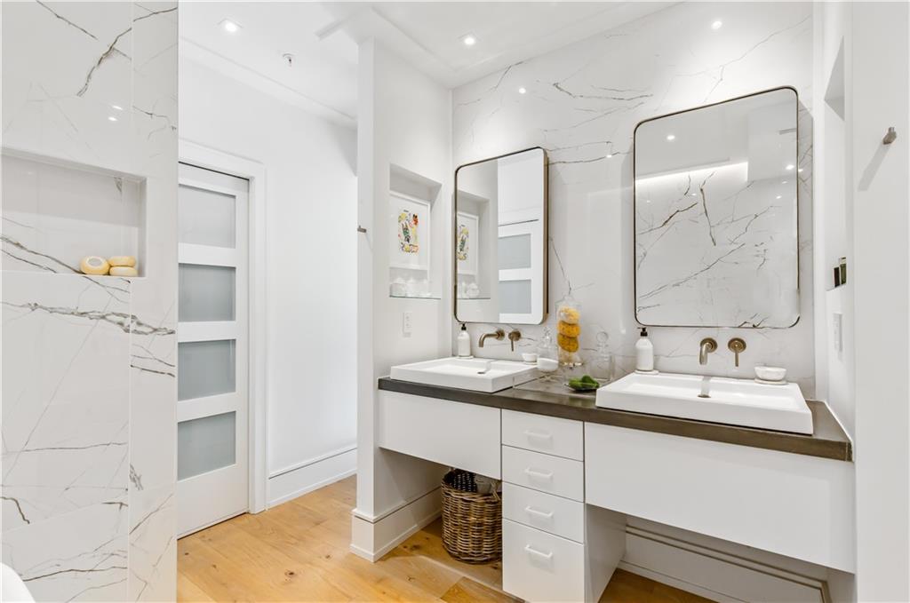 206 11th Street NE #502