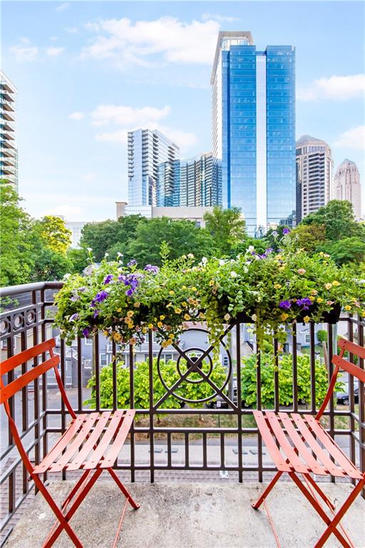 206 11th Street NE #502