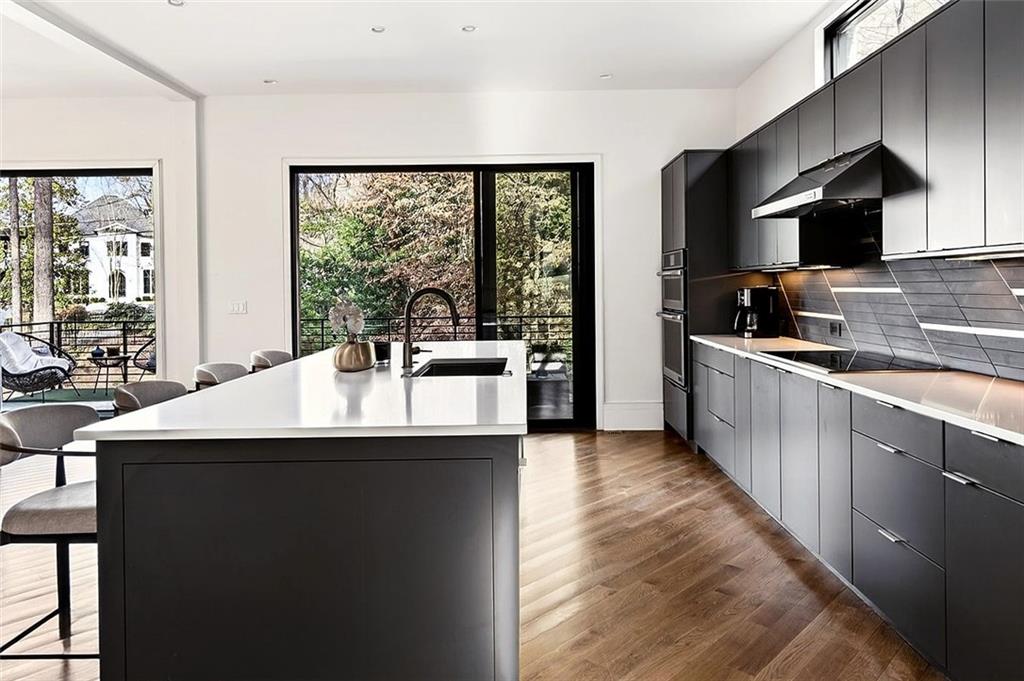 345 Pinecrest Road NE