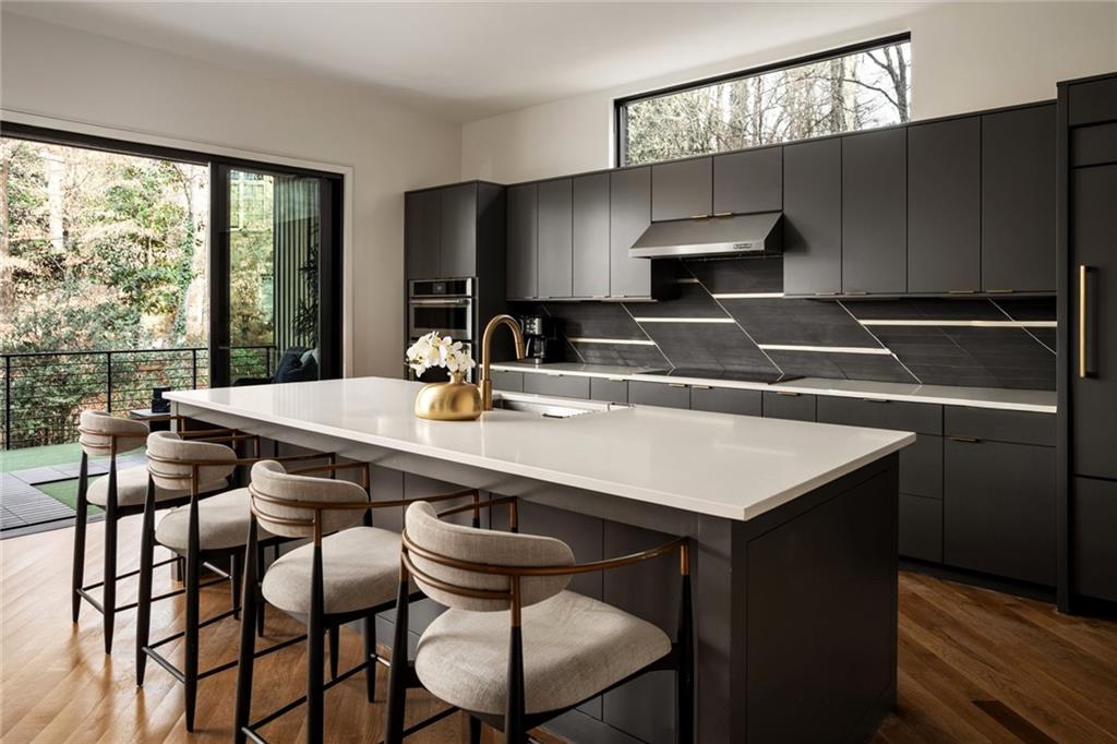 345 Pinecrest Road NE