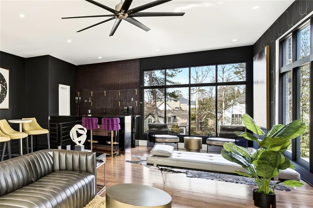 345 Pinecrest Road NE