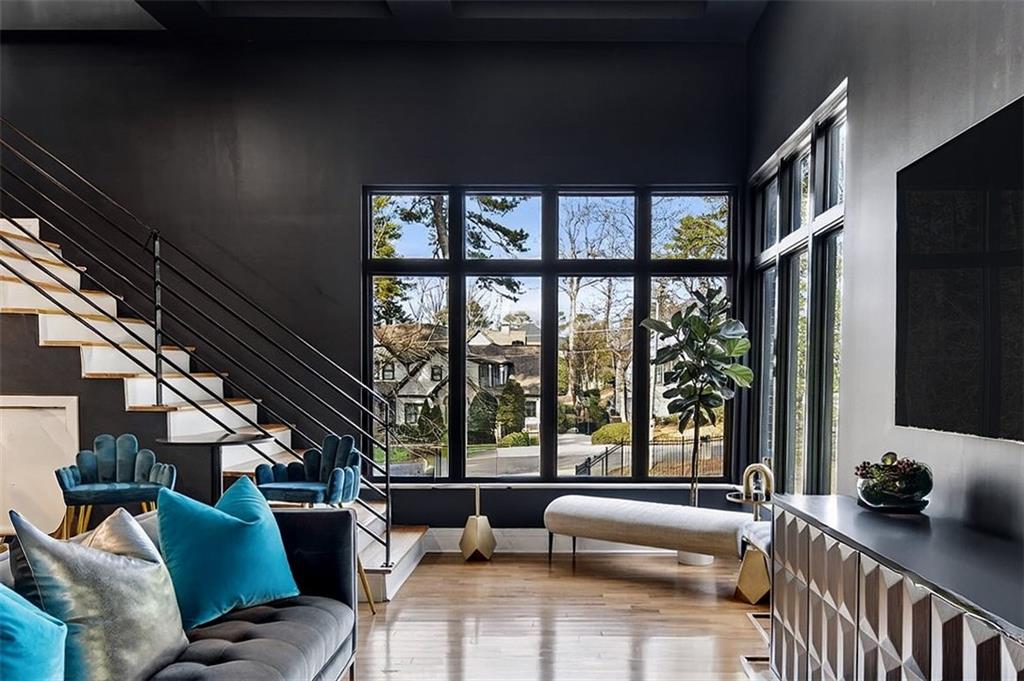 345 Pinecrest Road NE