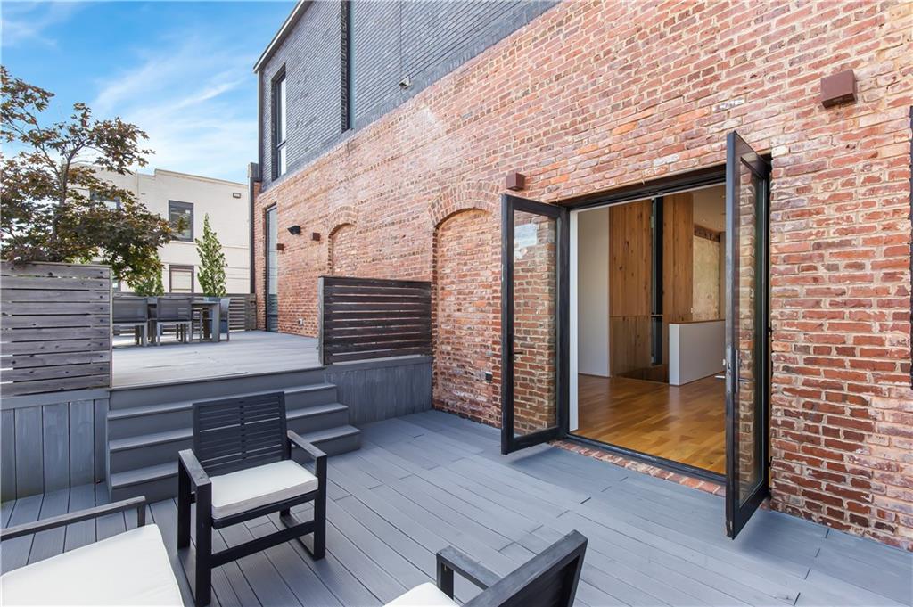 23 PERRY Street