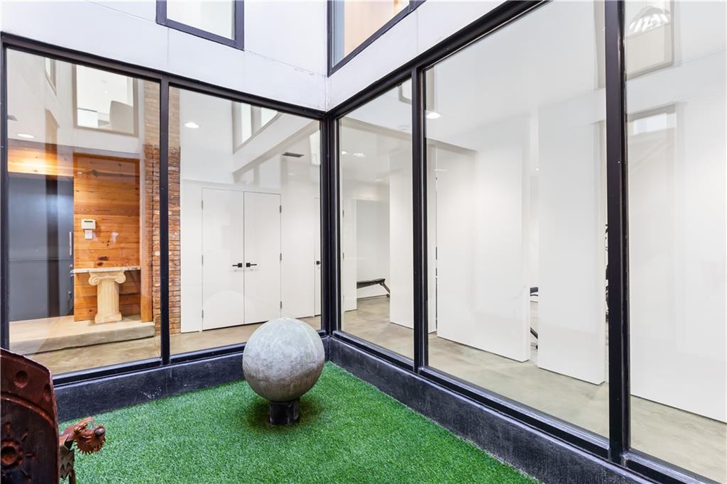 23 PERRY Street