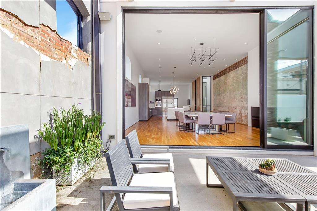 23 PERRY Street