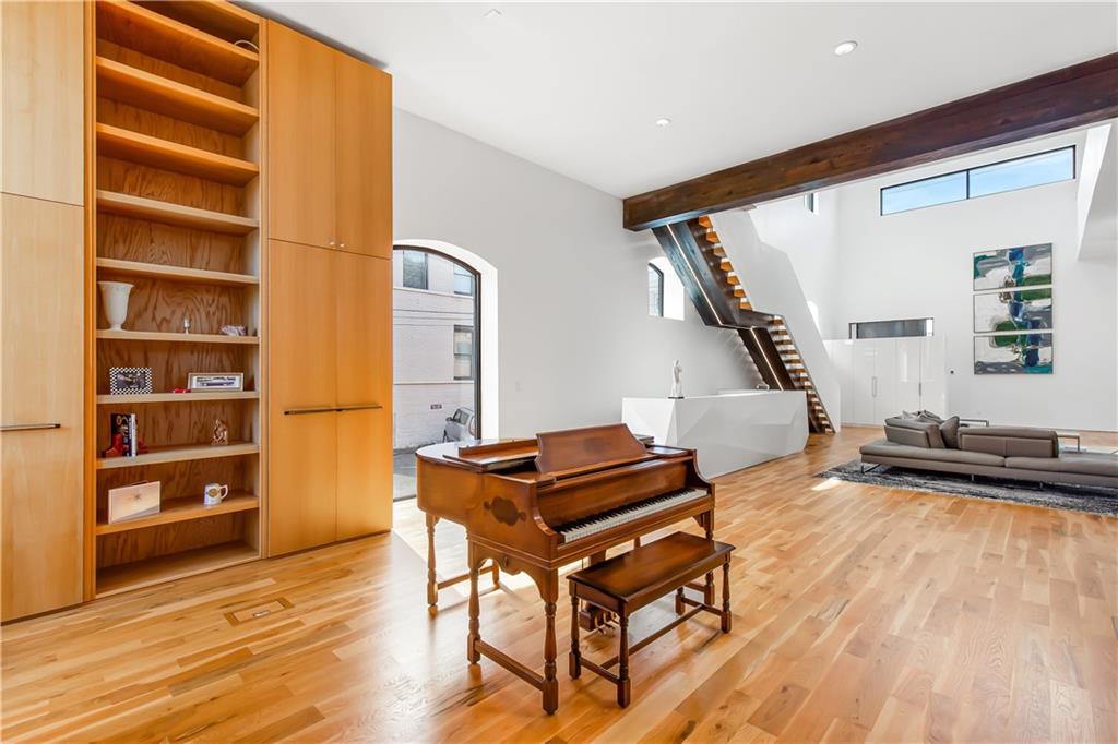 23 PERRY Street