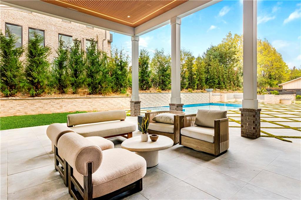 4232 Edgewood Court