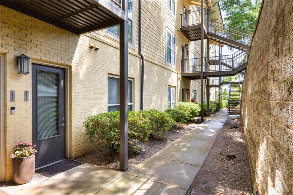 1195 Milton Terrace SE Unit 1106